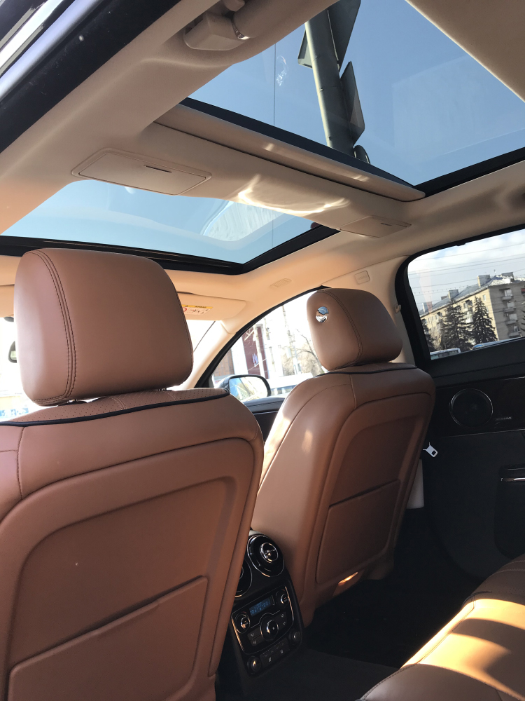 Jaguar XJ Long Premium Luxury